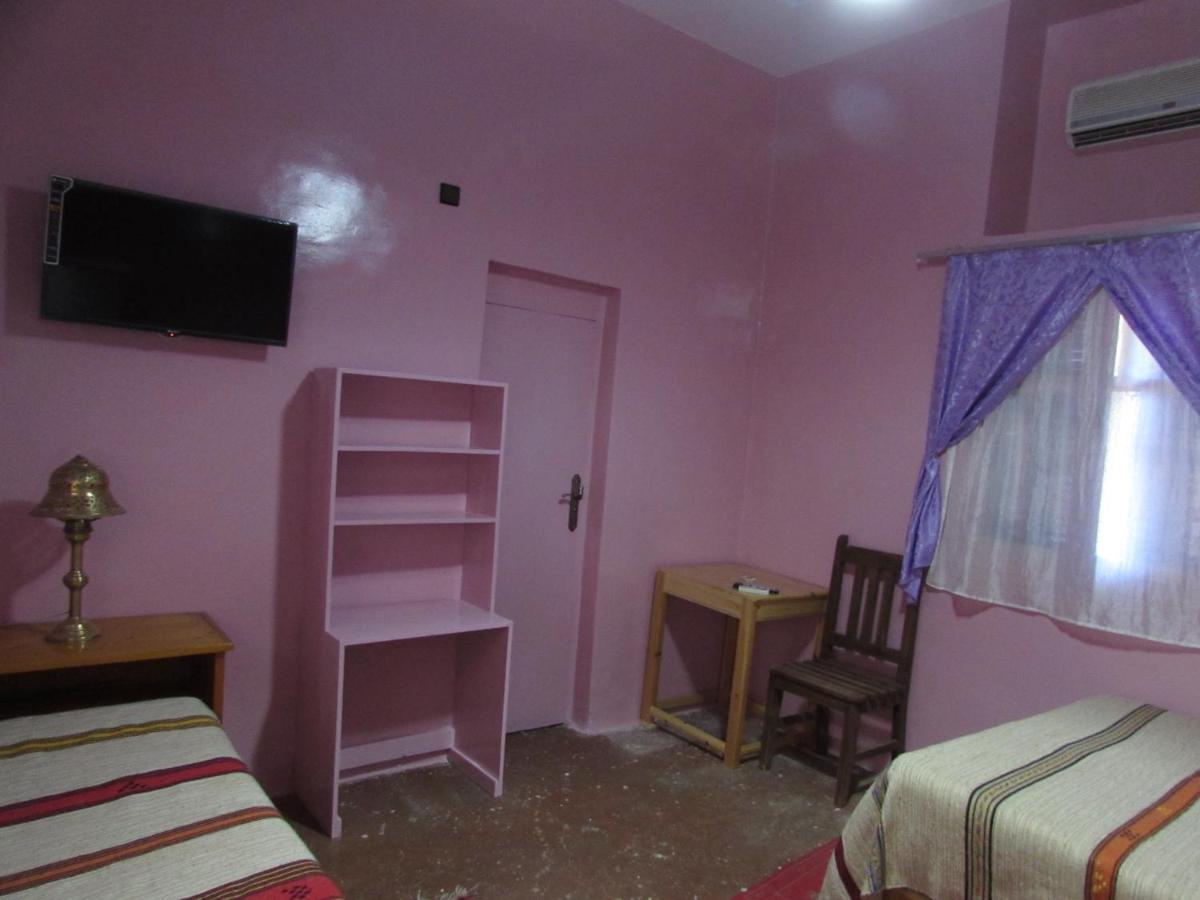 Souktana Hotel Taliouine Bagian luar foto