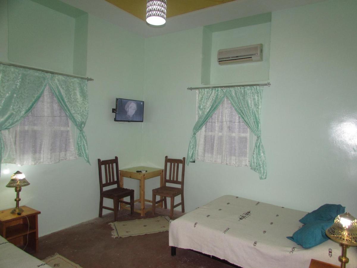 Souktana Hotel Taliouine Bagian luar foto